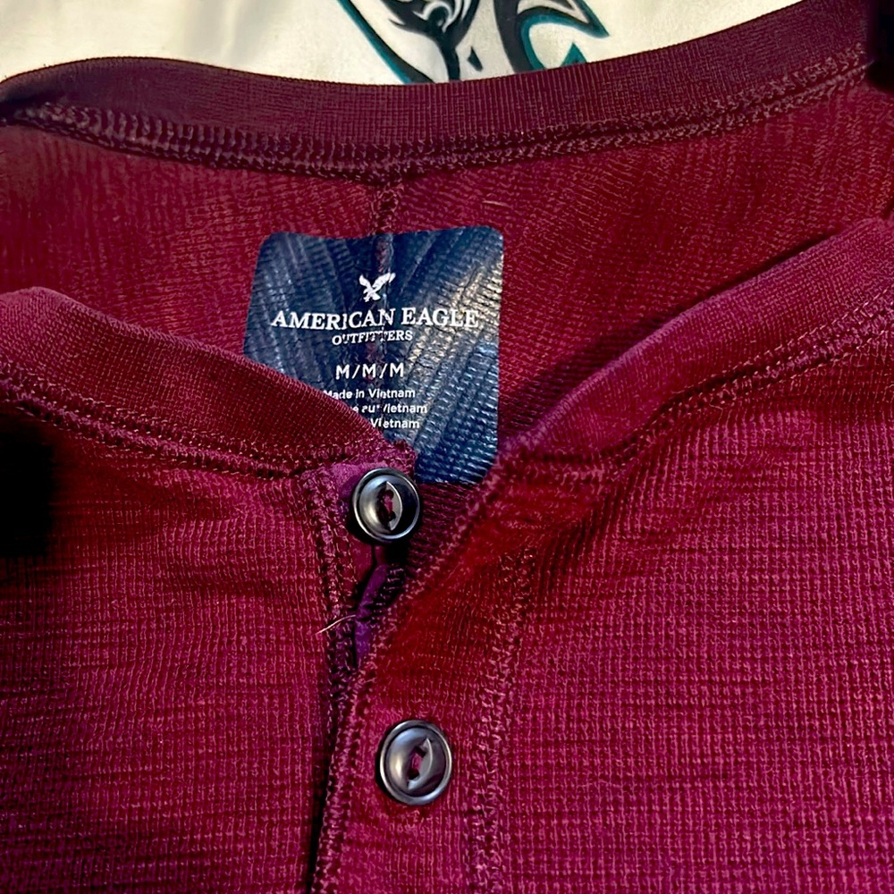 American eagle long sleeve shirt